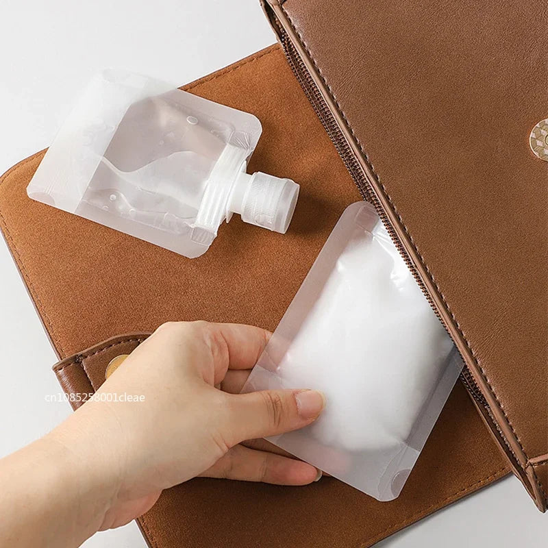 Travel Portable Bottle Set, Refillable Containers for Shampoo, Shower Gel, Lotion, Travel Cosmetics Kit